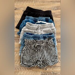 Bundle of Kids Shorts Set - Size 3T (4 shorts) and Size 2T (1 pair of shorts)